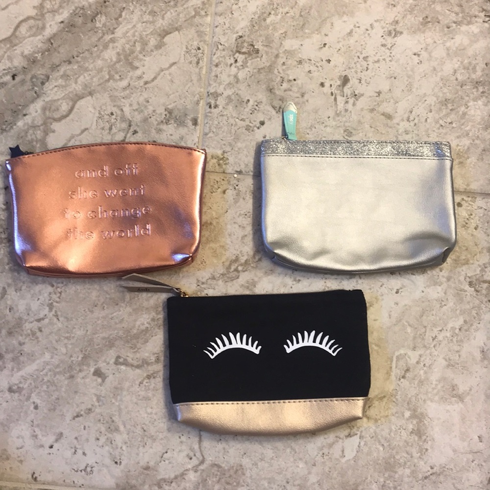 3 make up bags